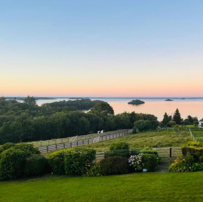 Private Apartment One On Lough Corrib, Oughterard กัลเวย์ ภายนอก รูปภาพ
