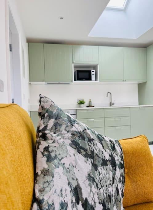 Private Apartment One On Lough Corrib, Oughterard กัลเวย์ ภายนอก รูปภาพ